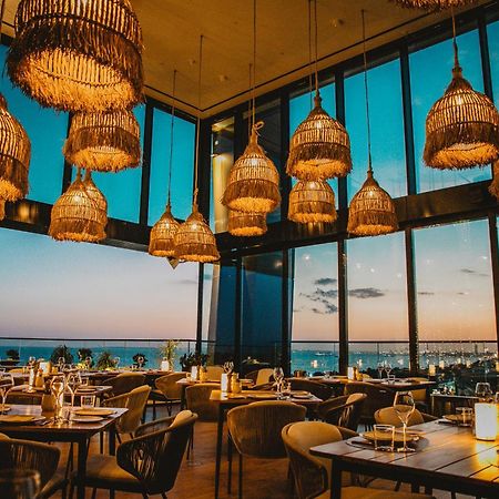 The Icon Limassol Apartment Ngoại thất bức ảnh