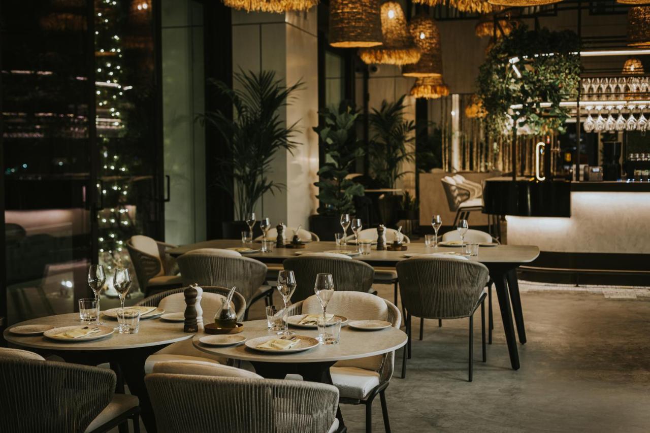 The Icon Limassol Apartment Ngoại thất bức ảnh