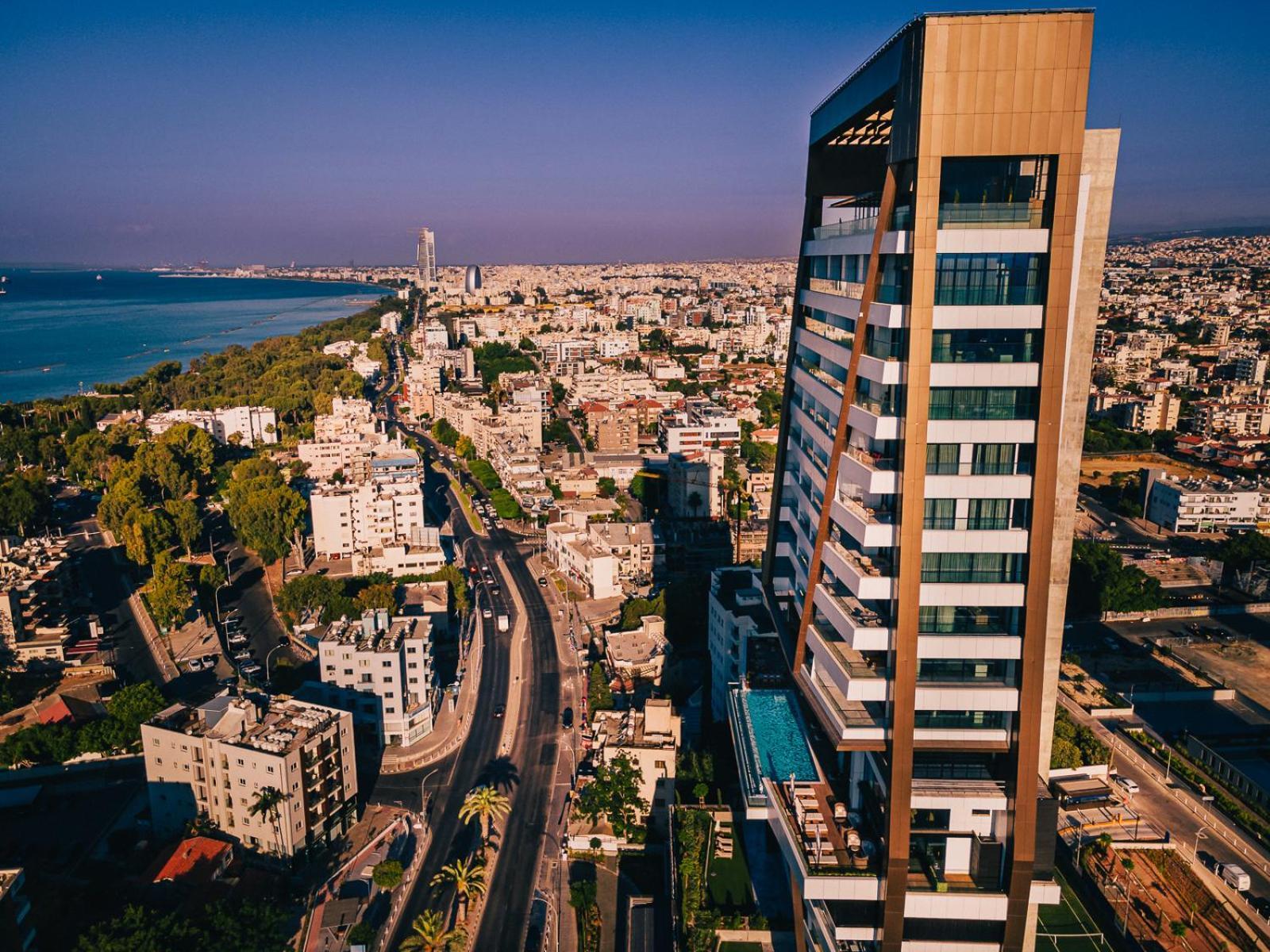 The Icon Limassol Apartment Ngoại thất bức ảnh