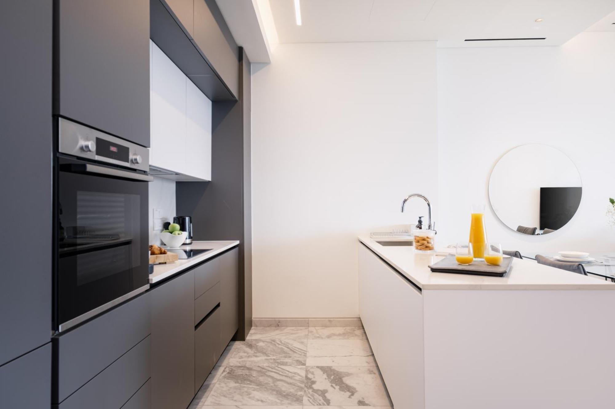 The Icon Limassol Apartment Phòng bức ảnh